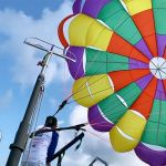 stc-id0135-parasailing-en-el-paraiso-club-playa-tortugas03