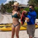stc-id0263-experiencia-en-kayak-y-playa-02_original